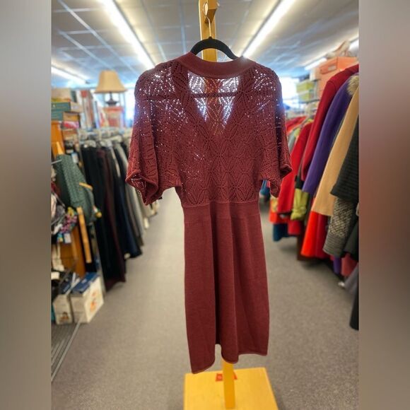 ELLE  Med Maroon knitted dress - Picture 3 of 3